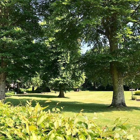 Ferienwohnung Skowronek Am Kurpark กลึคส์บวร์ก ภายนอก รูปภาพ